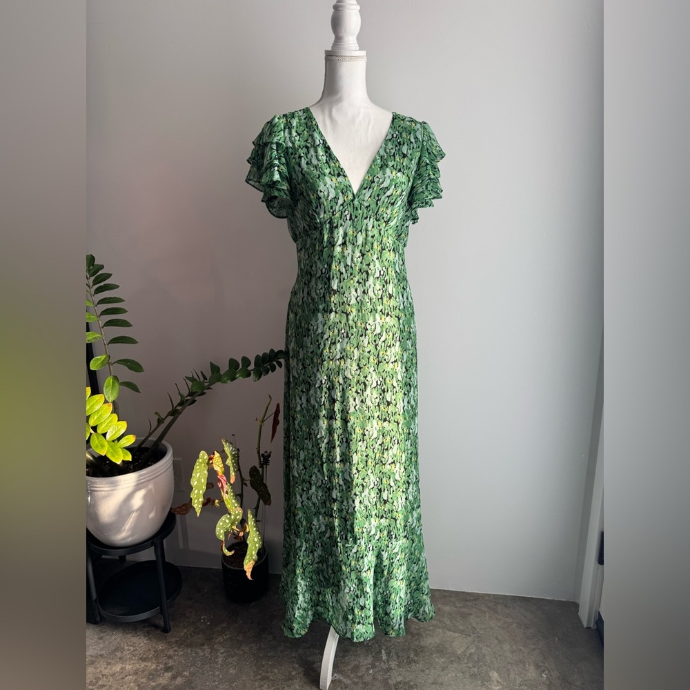 NWT West K Green Floral V-Neck Maxi Dress
